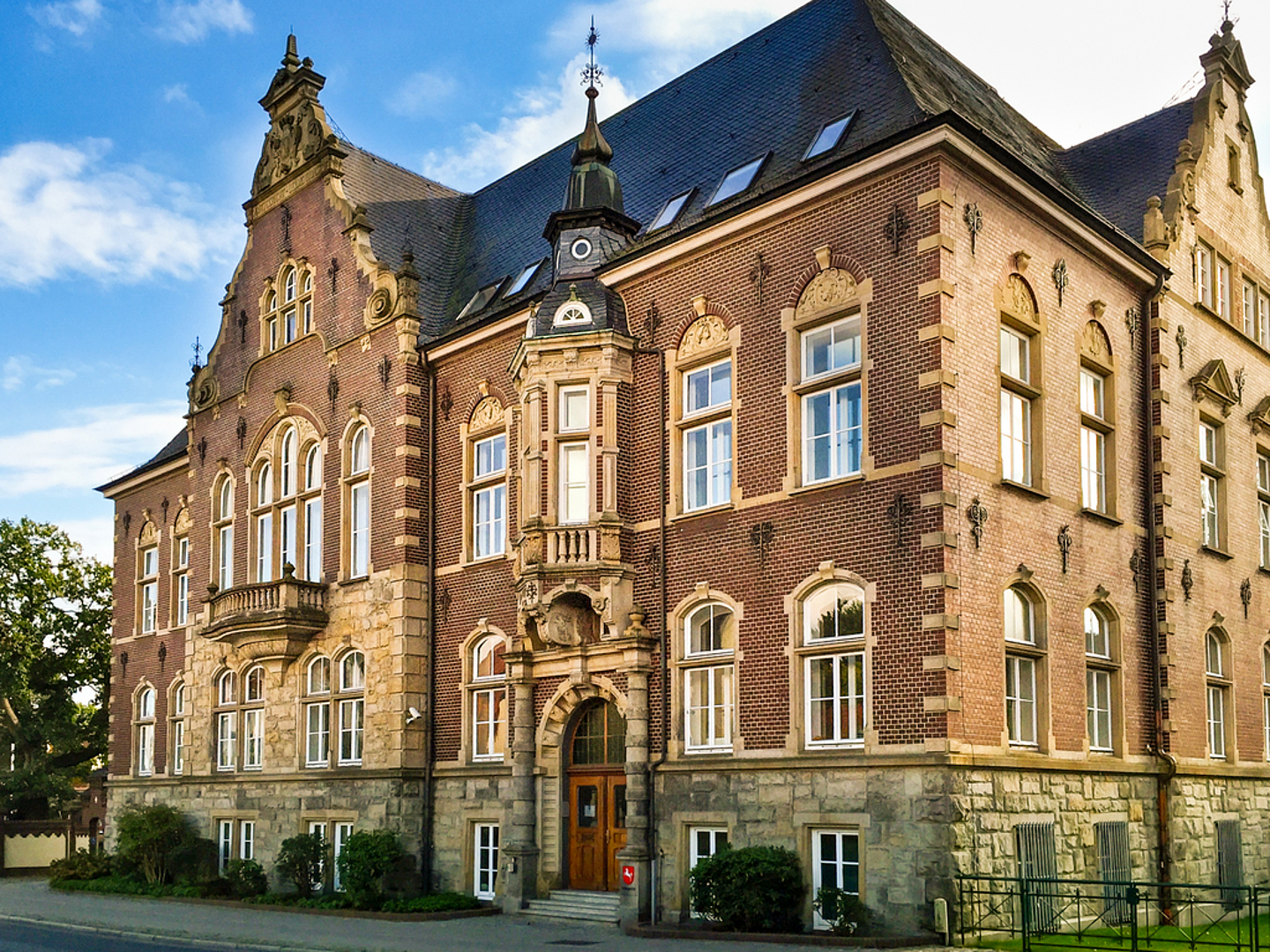 Amtsgericht in Backsteinfarben in Delmenhorst